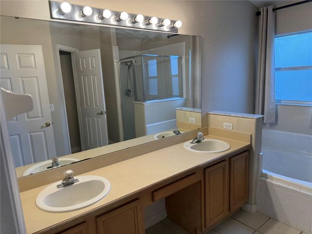 3215 CRYSTAL CREEK BOULEVARD, Orlando, FL 32837