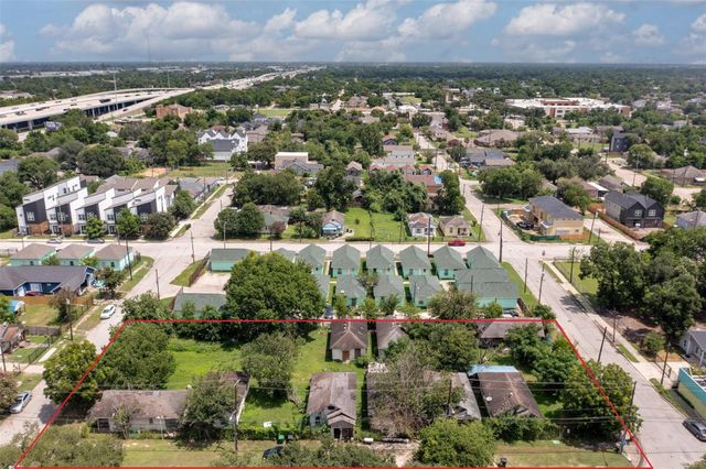 1202 Bayou Street, Houston, TX 77020