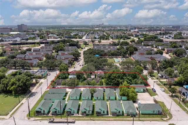1202 Bayou Street, Houston, TX 77020
