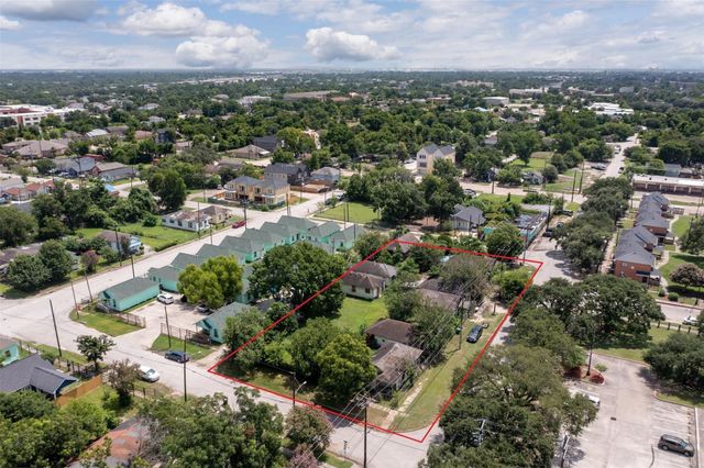 1202 Bayou Street, Houston, TX 77020