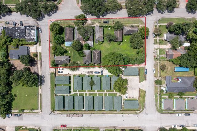 1202 Bayou Street, Houston, TX 77020