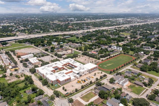 1202 Bayou Street, Houston, TX 77020