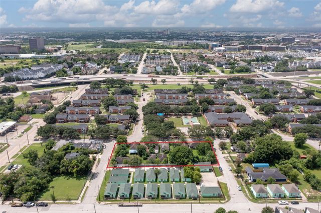 1202 Bayou Street, Houston, TX 77020