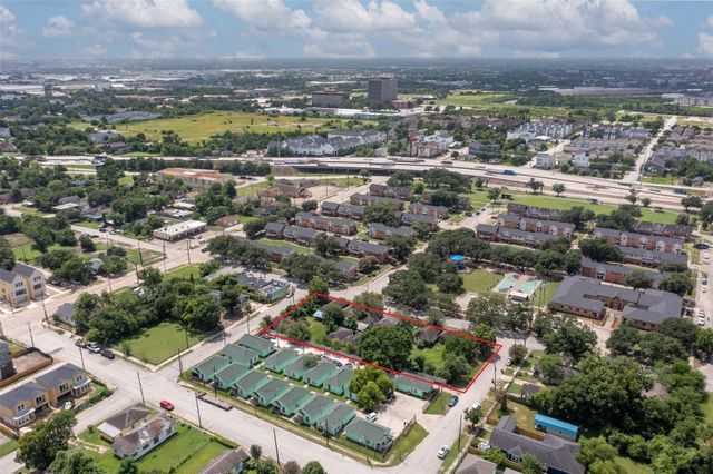 1202 Bayou Street, Houston, TX 77020