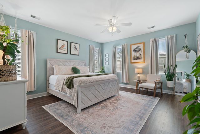 5122 Hyde Park Village Lane, North Charleston, SC 29405