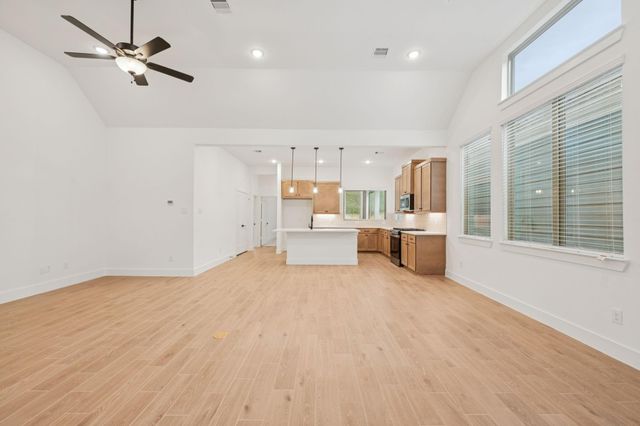 26249 E Outrider Banks Circle, Montgomery, TX 77316