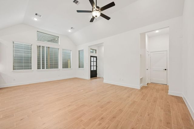 26249 E Outrider Banks Circle, Montgomery, TX 77316