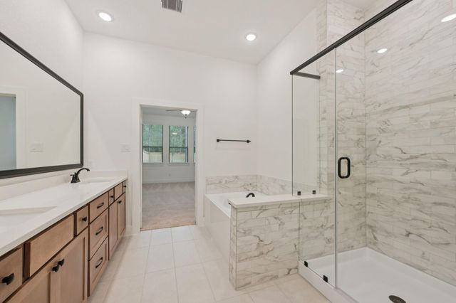 26249 E Outrider Banks Circle, Montgomery, TX 77316