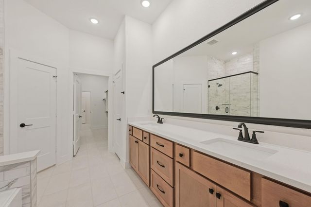 26249 E Outrider Banks Circle, Montgomery, TX 77316