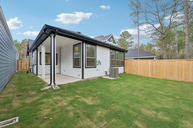 26249 E Outrider Banks Circle, Montgomery, TX 77316