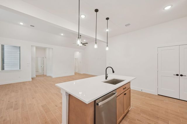 26249 E Outrider Banks Circle, Montgomery, TX 77316