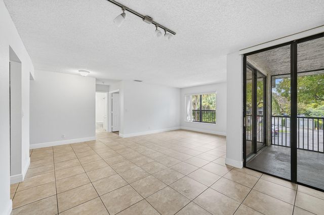 2486 NW 49th Terrace 762, Coconut Creek, FL 33063