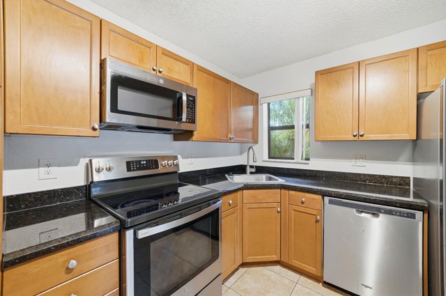 2486 NW 49th Terrace 762, Coconut Creek, FL 33063