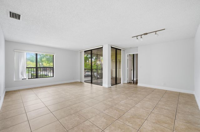 2486 NW 49th Terrace 762, Coconut Creek, FL 33063