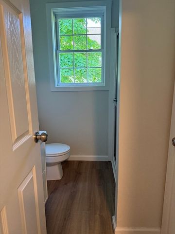 28 Crestview Dr LHS, Westborough, MA 01581