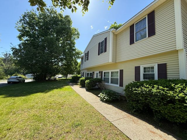 28 Crestview Dr LHS, Westborough, MA 01581