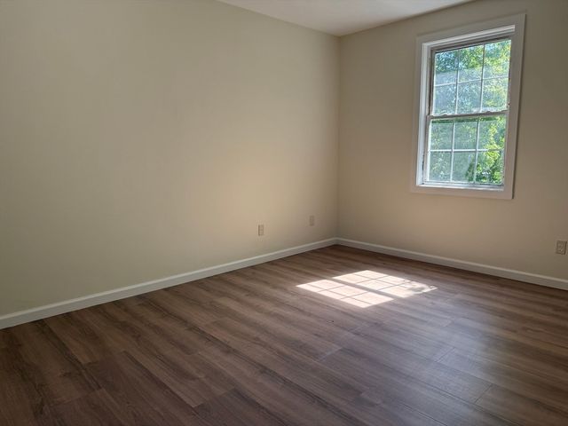 28 Crestview Dr LHS, Westborough, MA 01581