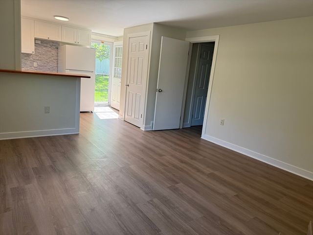 28 Crestview Dr LHS, Westborough, MA 01581
