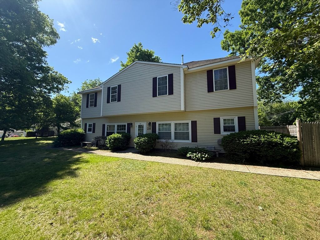 28 Crestview Dr LHS, Westborough, MA 01581