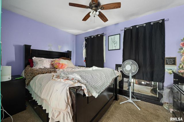 2236 E LINNHILL Lane, Washington, IL 61571