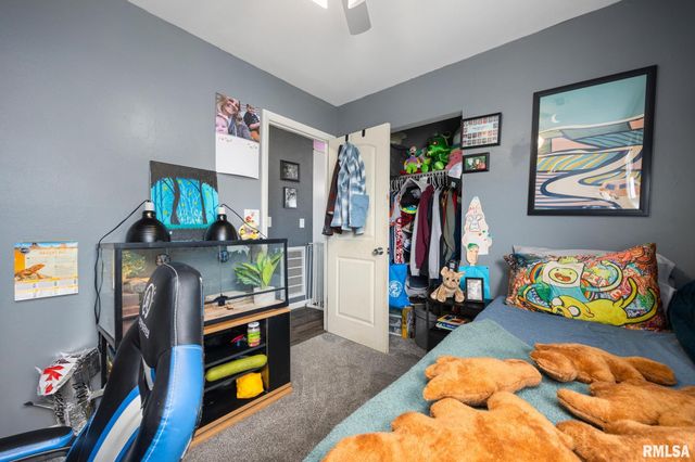 2236 E LINNHILL Lane, Washington, IL 61571