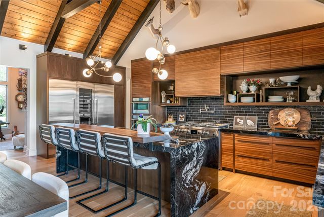 163 Annabelle Linn Drive, Fairview, NC 28730