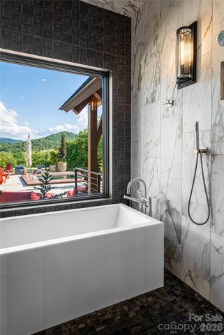 163 Annabelle Linn Drive, Fairview, NC 28730
