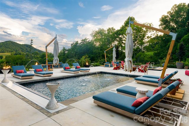 163 Annabelle Linn Drive, Fairview, NC 28730