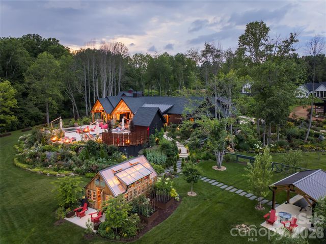 163 Annabelle Linn Drive, Fairview, NC 28730
