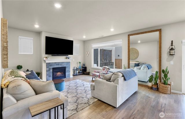 10127 15th Place SE, Lake Stevens, WA 98258
