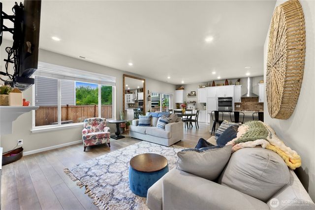 10127 15th Place SE, Lake Stevens, WA 98258