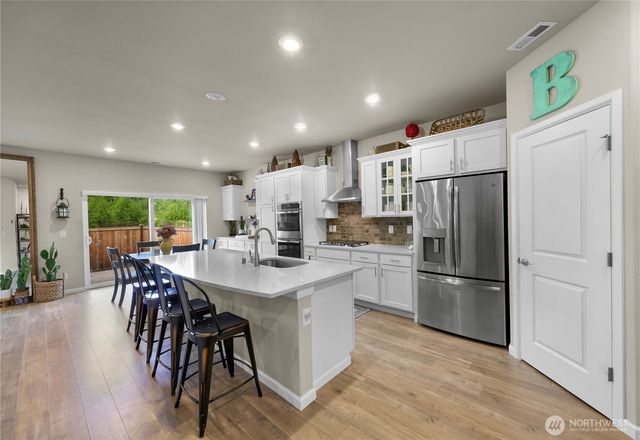 10127 15th Place SE, Lake Stevens, WA 98258