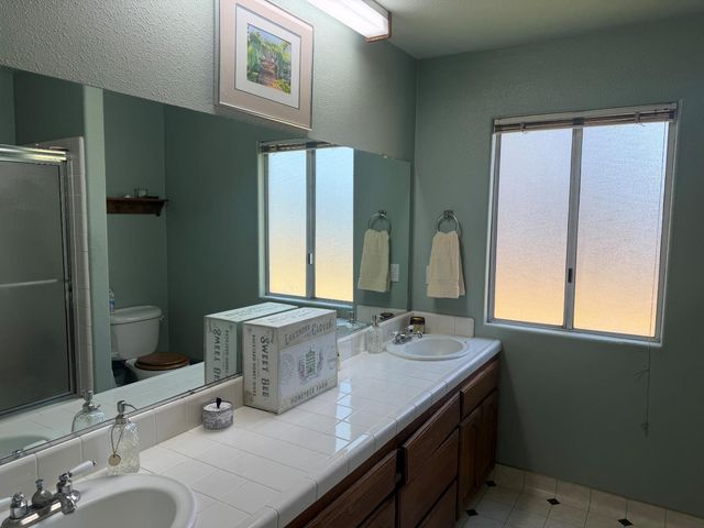 16638 Mark Road, Madera, CA 93636