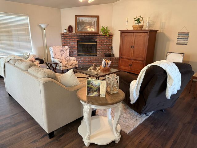16638 Mark Road, Madera, CA 93636