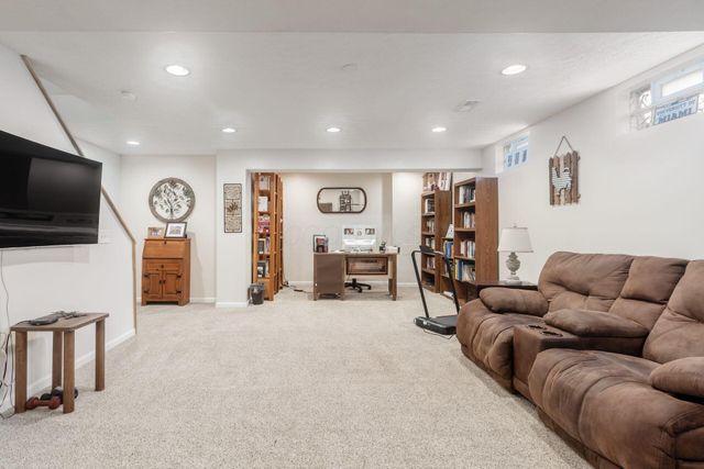 5378 Talladega Drive, Dublin, OH 43016