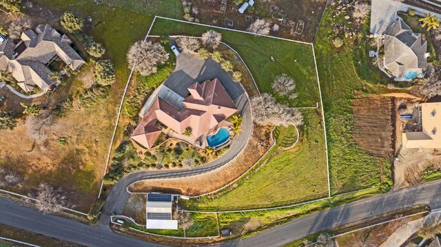 16489 Goat Ranch Road, Springville, CA 93265