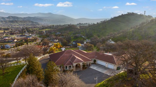 16489 Goat Ranch Road, Springville, CA 93265