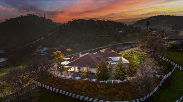 16489 Goat Ranch Road, Springville, CA 93265