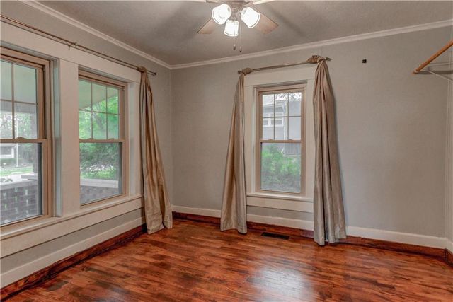 300 W 3rd Street, Freeman, MO 64746