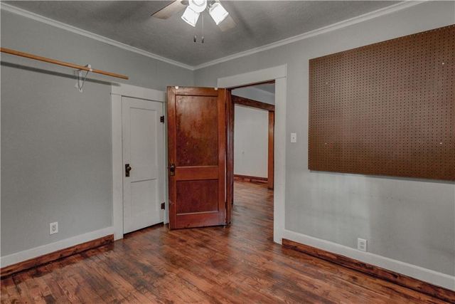 300 W 3rd Street, Freeman, MO 64746
