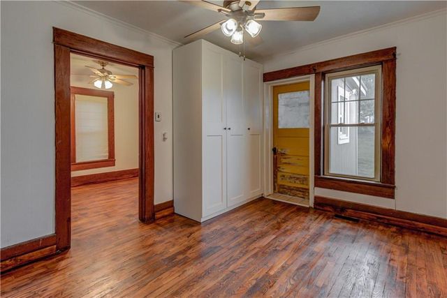 300 W 3rd Street, Freeman, MO 64746