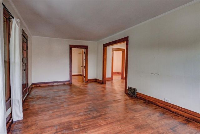 300 W 3rd Street, Freeman, MO 64746