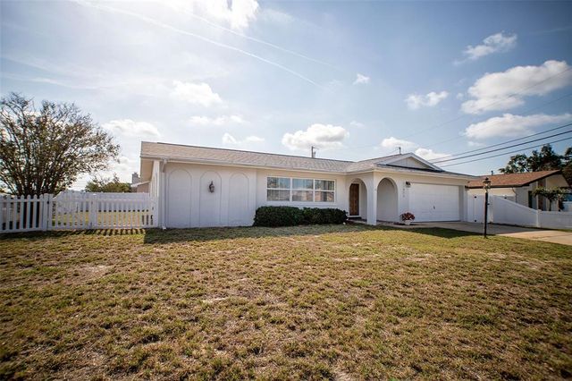 11071 141ST STREET, Largo, FL 33774