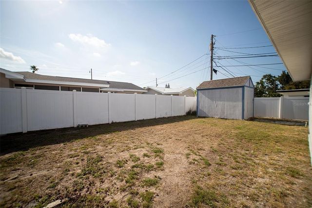 11071 141ST STREET, Largo, FL 33774