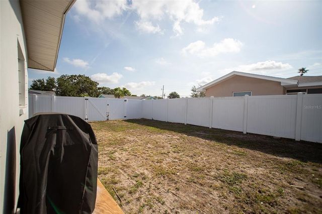 11071 141ST STREET, Largo, FL 33774