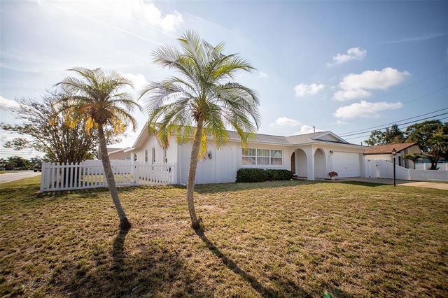 11071 141ST STREET, Largo, FL 33774