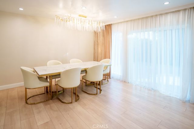 15500 Chatsworth, San Fernando, CA 91345