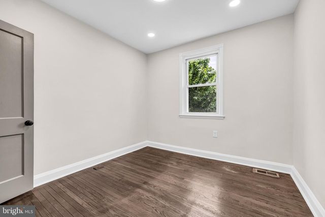 1513 KINGSWAY RD, Baltimore, MD 21218
