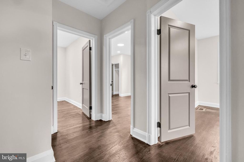 Image 18 of property listing at 1513 KINGSWAY RD, Baltimore, MD 21218