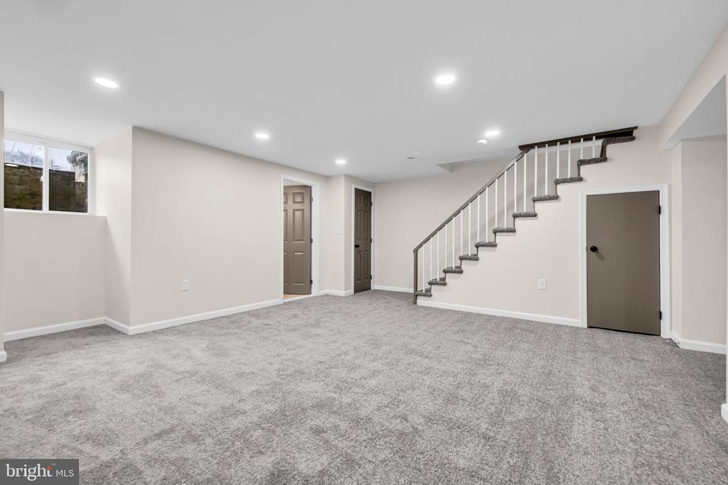 Image 23 of property listing at 1513 KINGSWAY RD, Baltimore, MD 21218